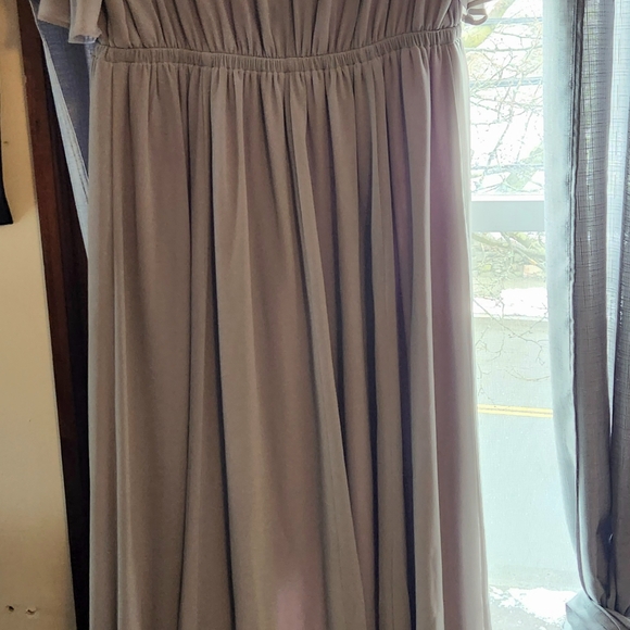 Show Me Your Mumu Maxi Dress, Blush color, Well-made, 1x size. - Picture 5 of 5